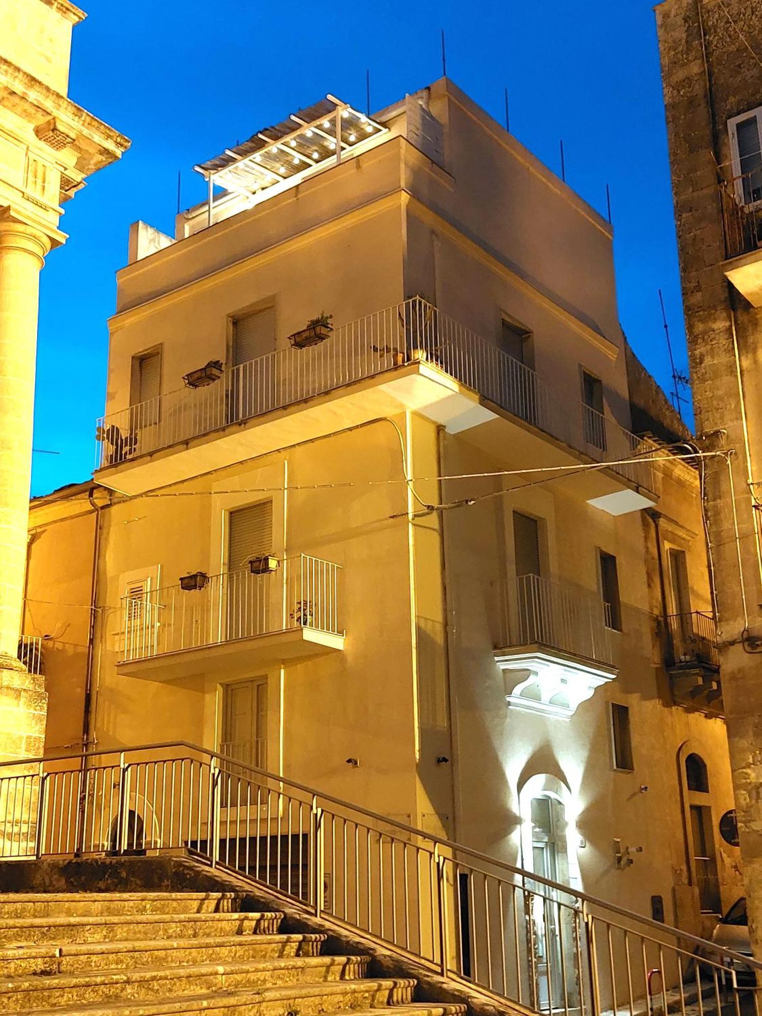Tocco Barocco - Locazioni Brevi - Hotel Ragusa Bagian luar foto
